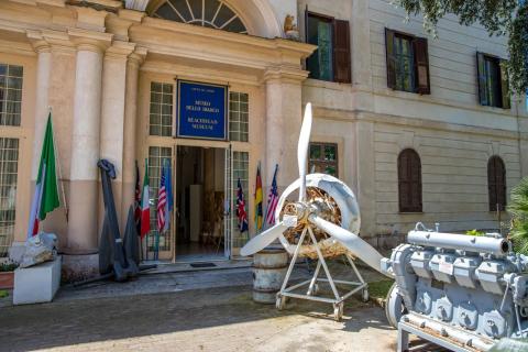 Museo dello Sbarco - Esterno