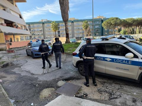 L'operazione congiunta tra Polizia locale e di Stato