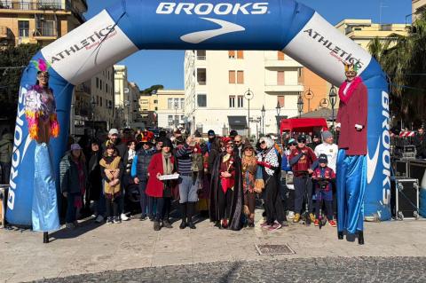 Piazza Garibaldi tra red carpet e carnival run