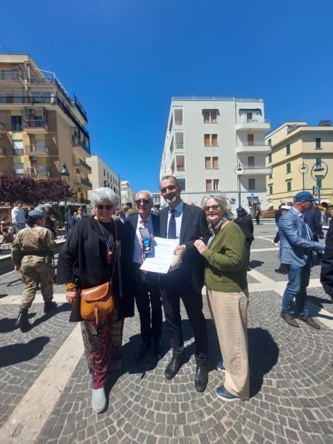 Il sindaco con i parenti di Giorgio Roesler Franz