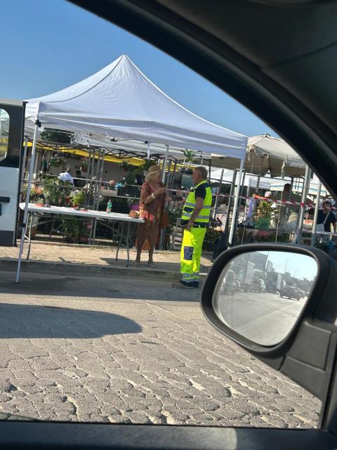 I banchi informativi di Aet nei mercati