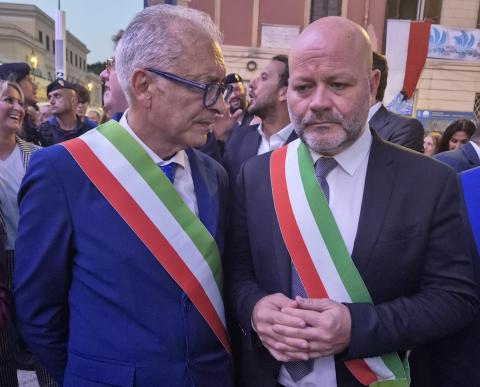 I sindaci Aurelio Lo Fazio (a sinistra) e Nicola Burrini
