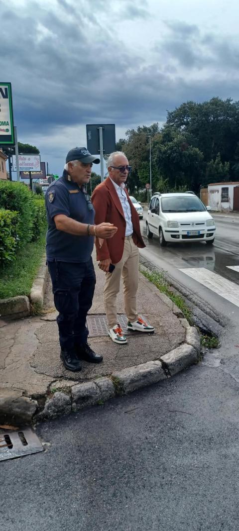 Il sindaco sull'Ardeatina con la polizia locale