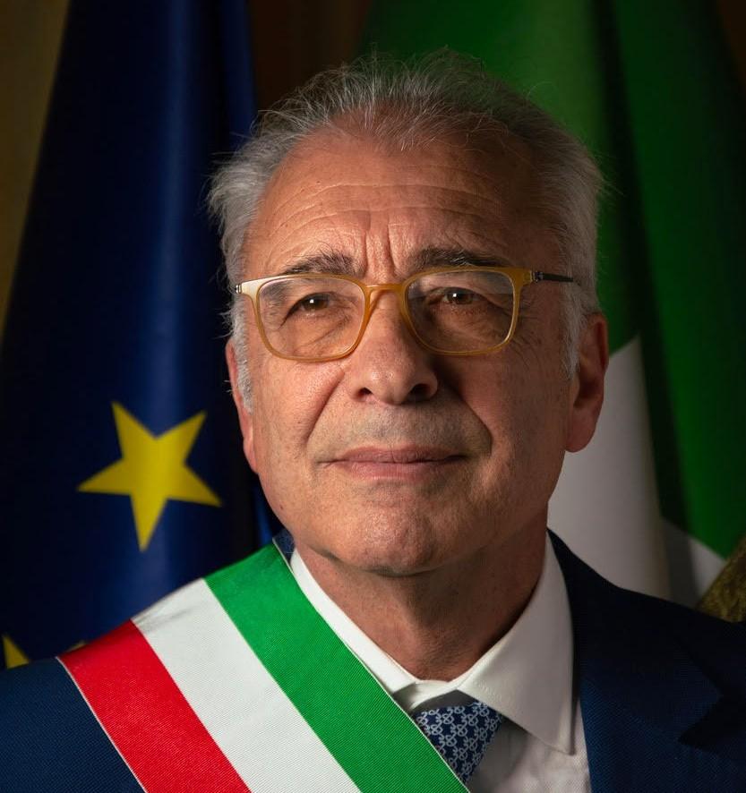 Sindaco Dott. Aurelio Lo Fazio
