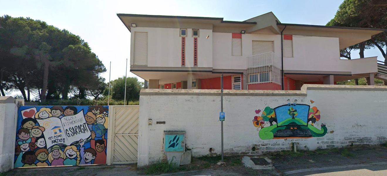 La scuola Saragat in via Oratorio di Santa Rita